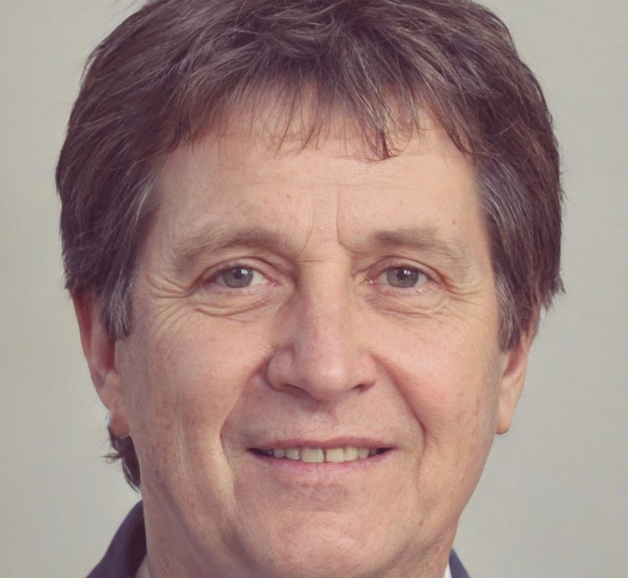 Portret eksperta Tomasza Wirka